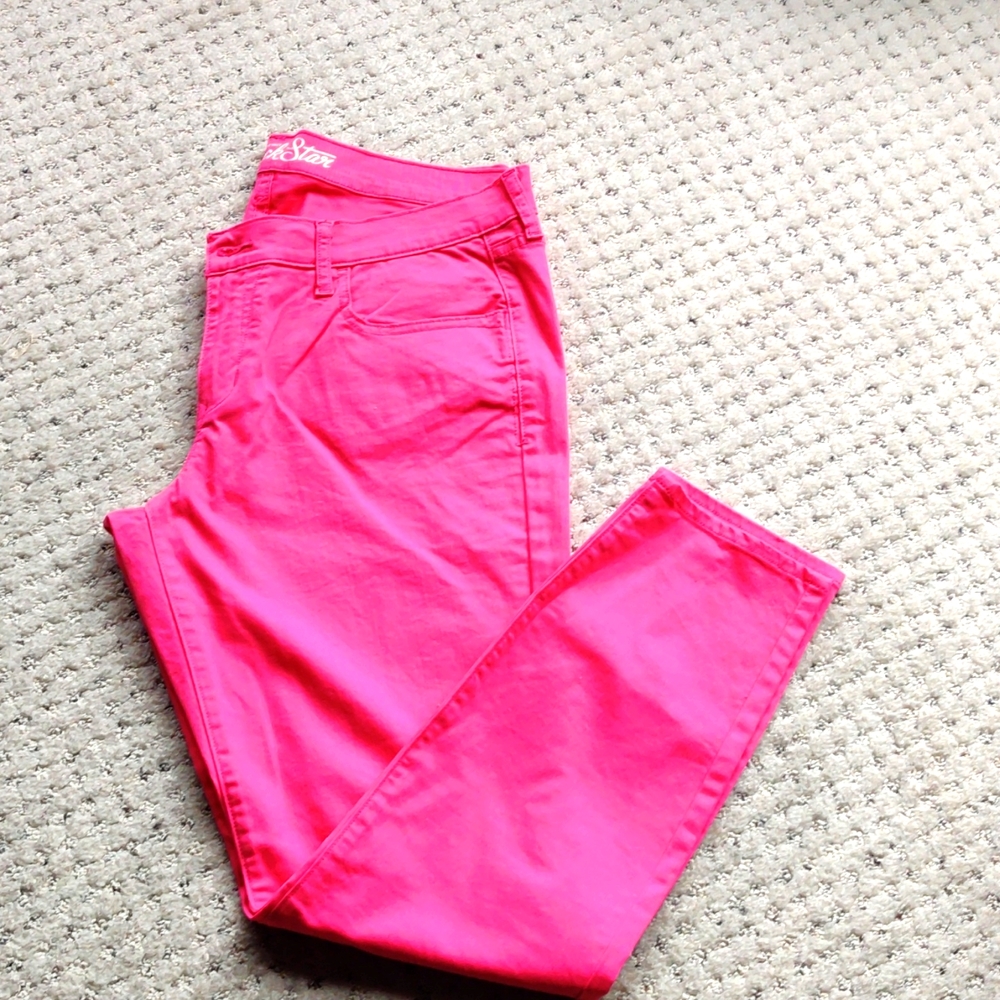 NWOT Old Navy hot pink jeans size 16